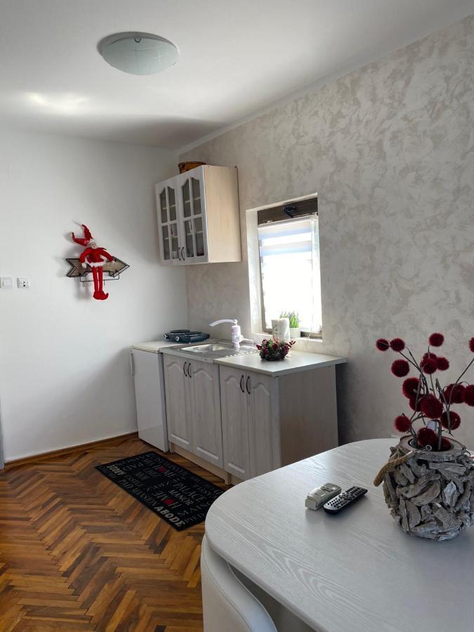 Guest House Cvoro 헤르섹 외부 사진