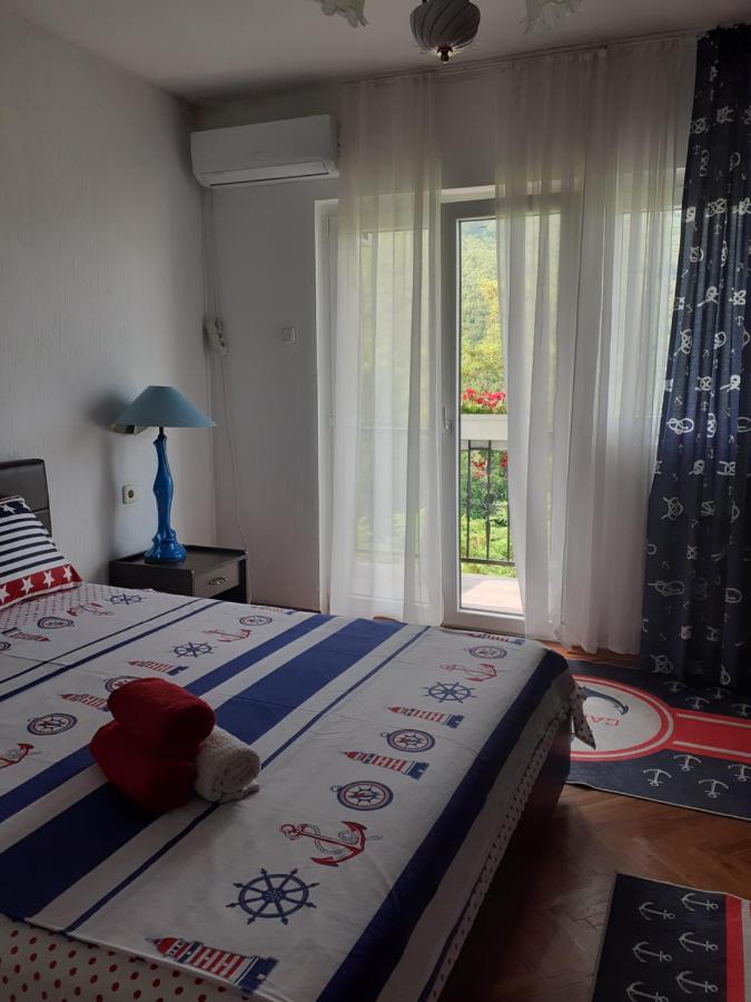 Guest House Cvoro 헤르섹 외부 사진