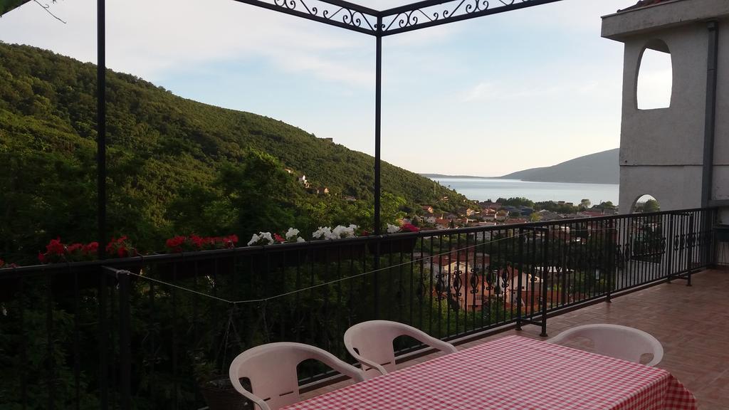 Guest House Cvoro 헤르섹 외부 사진